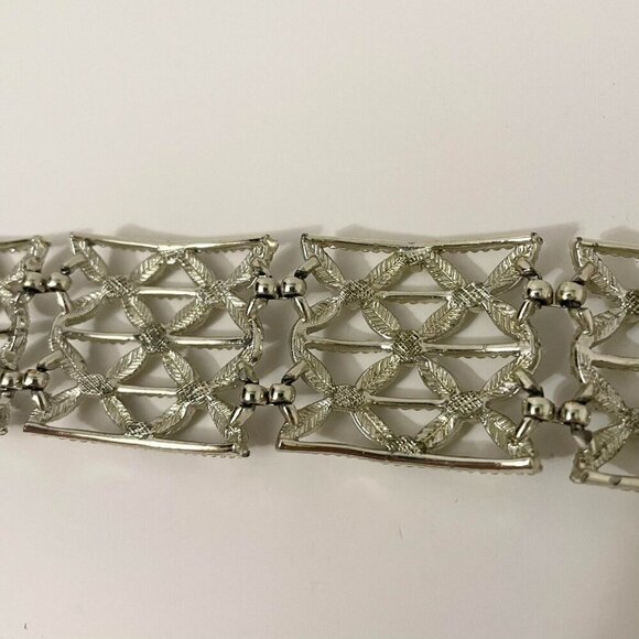 Vintage Coro Pegasus Wide Link Bracelet - Picture 8 of 16